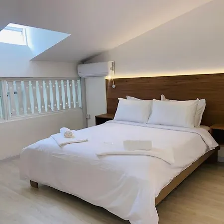 3 Bedroom Beachside Apartment - 30 Secs From Beach Flic en Flac Exterior photo