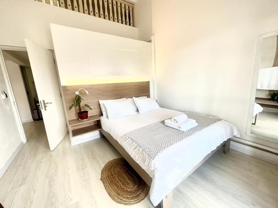 3 Bedroom Beachside - 30 Secs From Apartment *