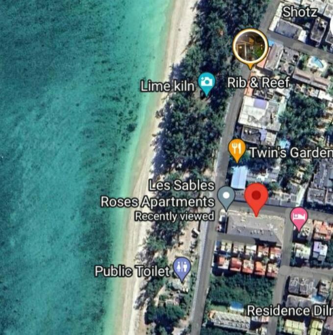3 Bedroom Beachside - 30 Secs From *